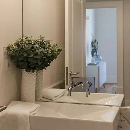 Flh Restauradores Luxus Flat