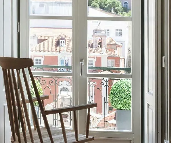 Flh Restauradores Luxus Flat